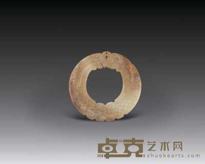 宋 黄玉变形龙纹环 直径11.3cm